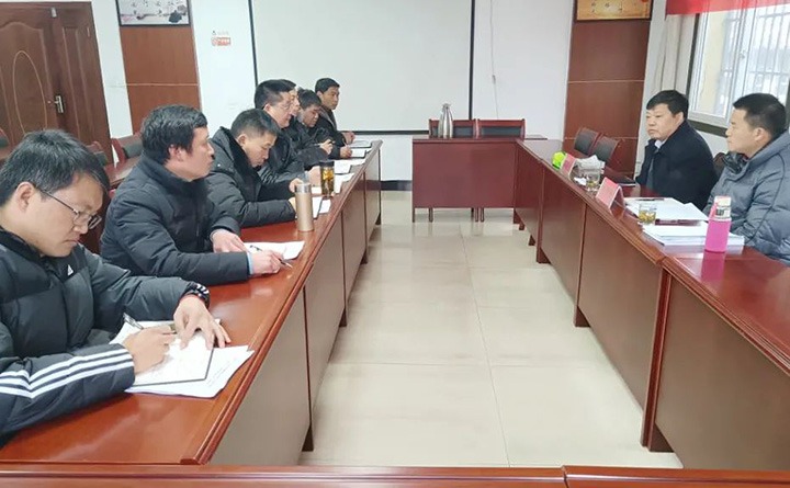 云煤（NG体育）集团总经理助理、改革办主任陈家昆一行到四角地煤矿公司督导调研