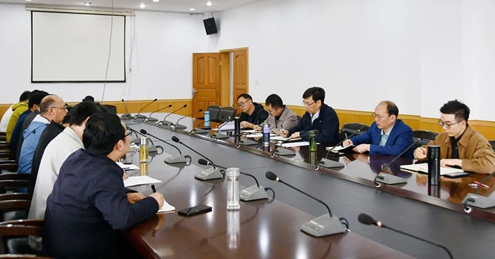 云煤（NG体育）集团党委副书记、总经理高建嵩一行到云维集团督导调研