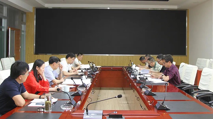 云煤（NG体育）集团党委开展民主生活会专题理论中心组学习