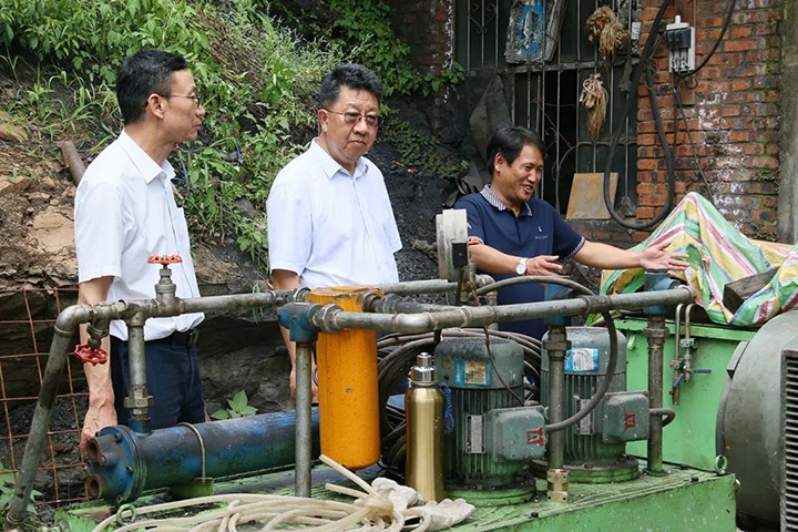 【主题教育】云煤（NG体育）集团专职外部董事寸延峰到羊场煤矿公司开展主题教育调研