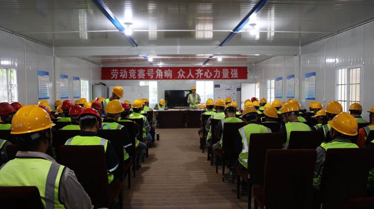 煤海竞风帆，，，，，拼搏铸辉煌——先锋煤业劳动竞赛奏响奋进乐章